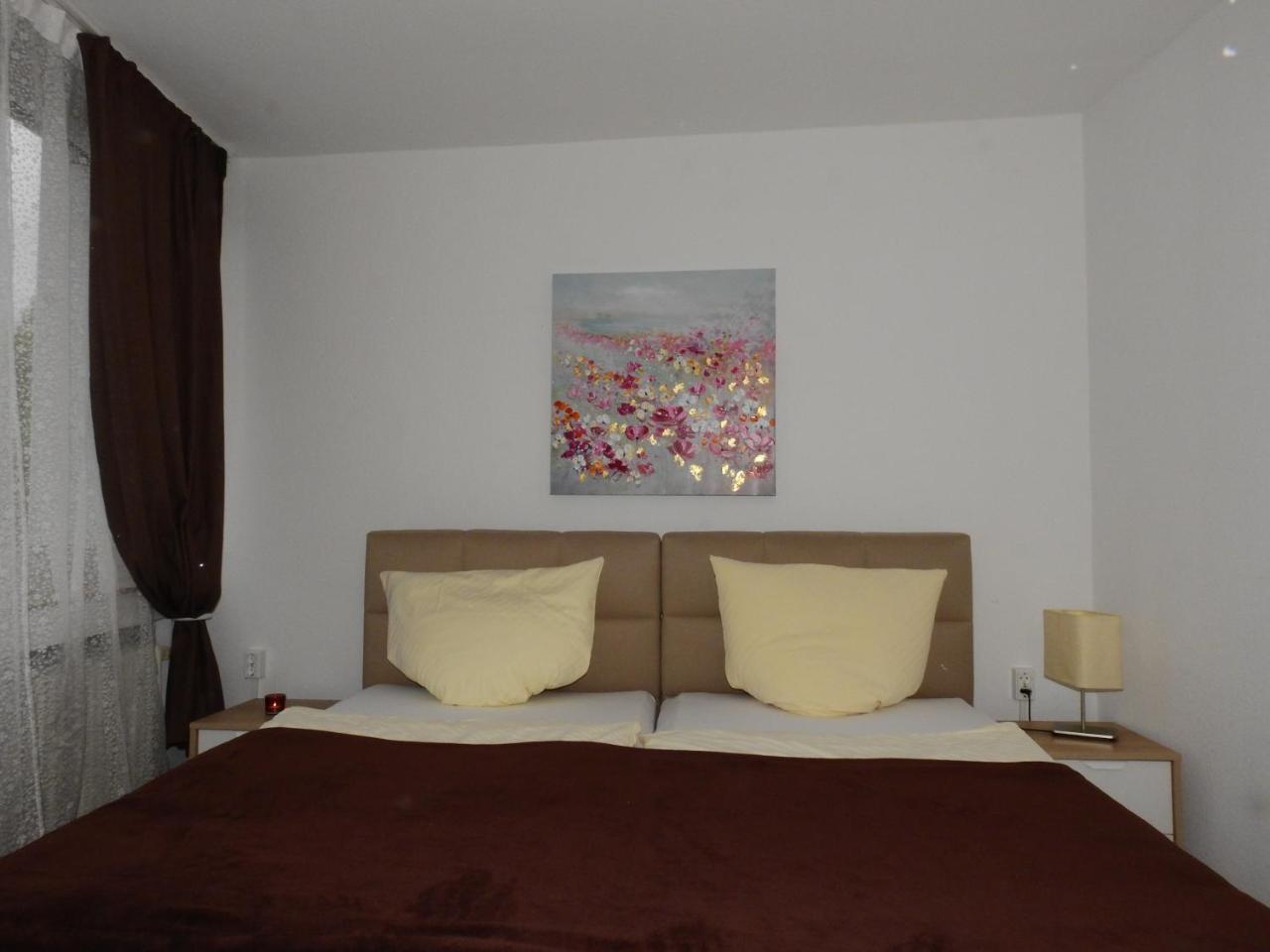 La Chacra Pension Erftstadt Exterior photo